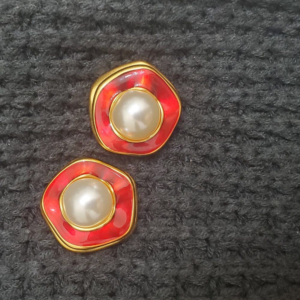 Elegant Earing